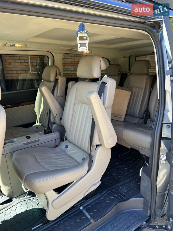 Мінівен Mercedes-Benz Viano 2012 в Києві
