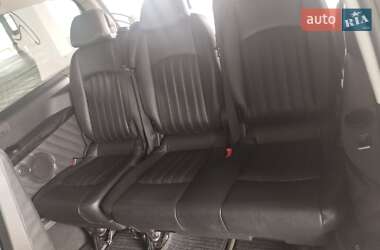 Мінівен Mercedes-Benz Viano 2012 в 