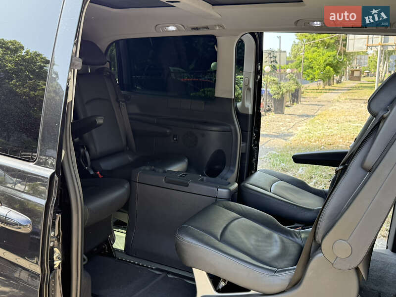 Мінівен Mercedes-Benz Viano 2010 в Одесі