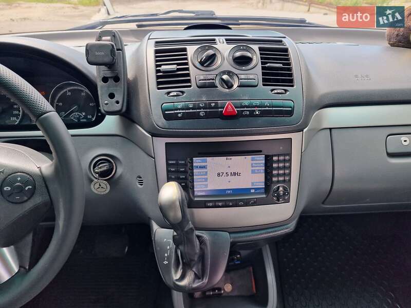 Мінівен Mercedes-Benz Viano 2010 в Рівному