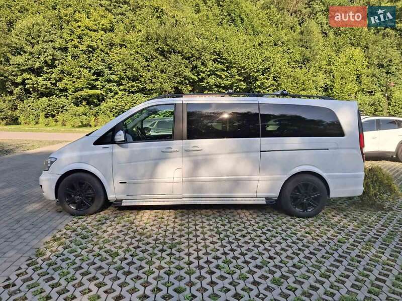Мінівен Mercedes-Benz Viano 2011 в Сваляві