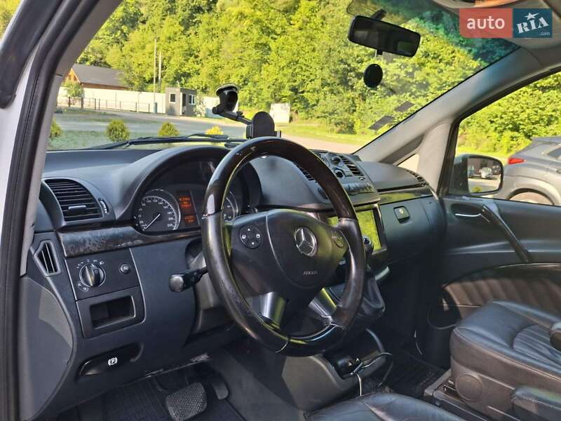 Мінівен Mercedes-Benz Viano 2011 в Сваляві