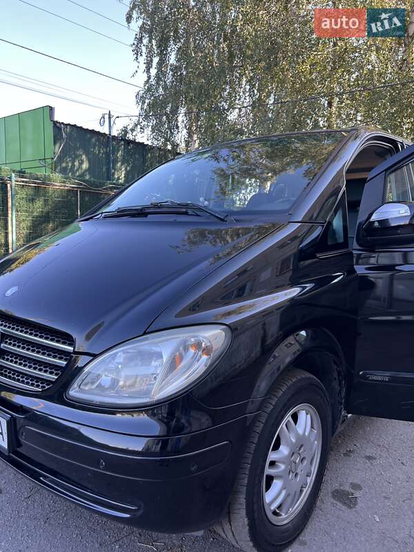 Mercedes-Benz Viano 2010 Mercedes-Benz Viano 2010