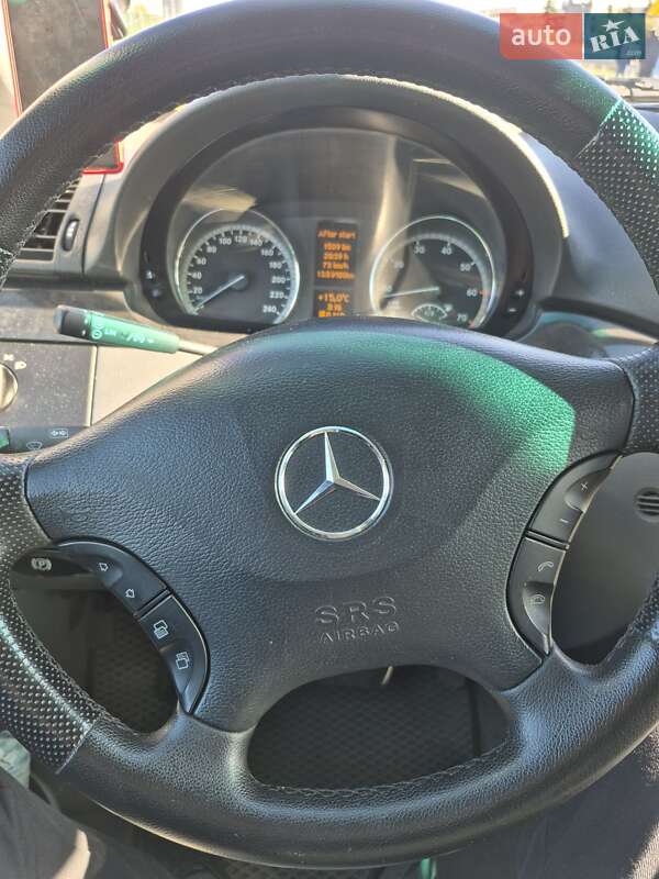 Минивэн Mercedes-Benz Viano 2006 в Киеве