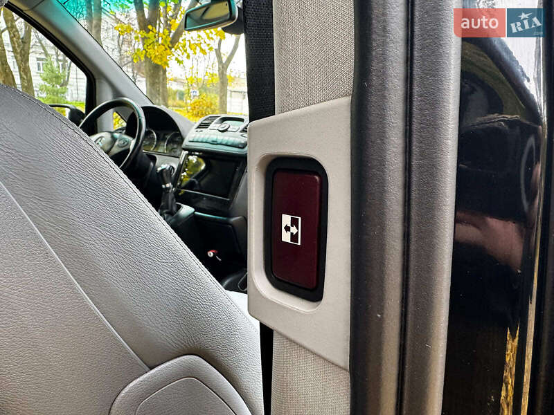 Минивэн Mercedes-Benz Viano 2012 в Киеве фото 33 Минивэн Mercedes-Benz Viano 2012 в Киеве