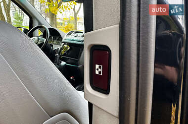 Минивэн Mercedes-Benz Viano 2012 в 