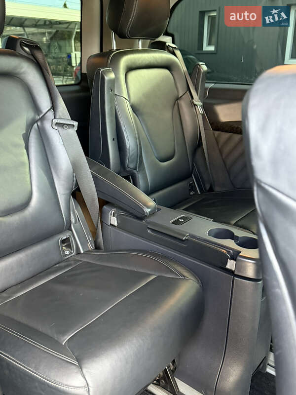 Минивэн Mercedes-Benz Viano 2011 в Черновцах