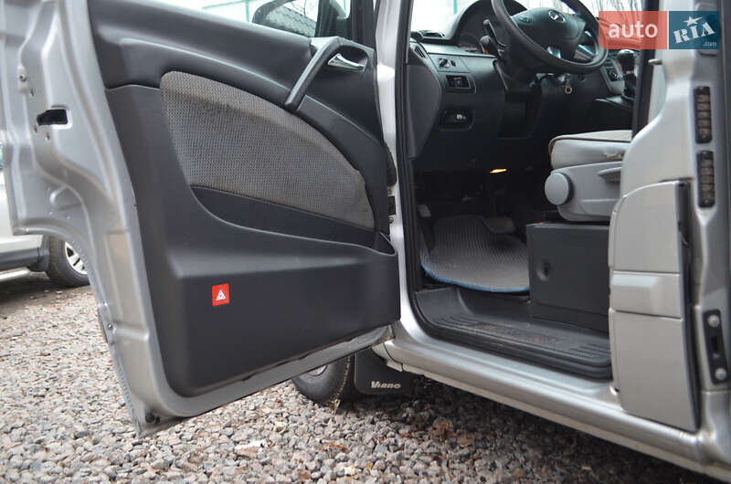Минивэн Mercedes-Benz Viano 2012 в Киеве фото 16 Минивэн Mercedes-Benz Viano 2012 в Киеве