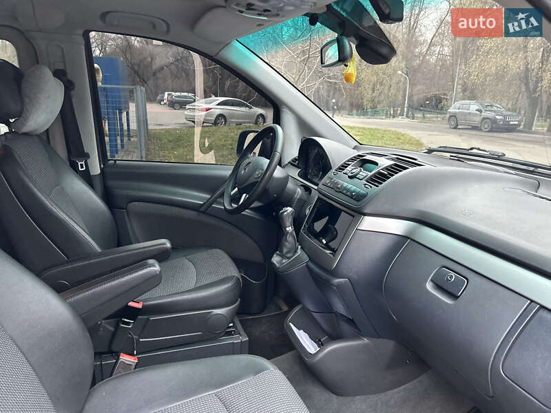 Минивэн Mercedes-Benz Viano 2012 в Сумах