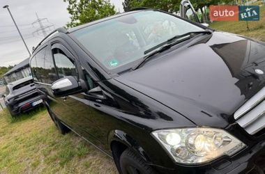 Мінівен Mercedes-Benz Viano 2012 в Путилі