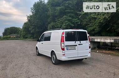 Грузопассажирский фургон Mercedes-Benz Vito 2012 в Черновцах