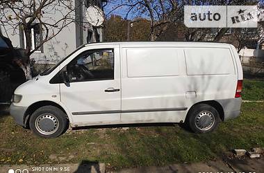 Грузопассажирский фургон Mercedes-Benz Vito 2002 в Калуше