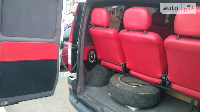 Вантажопасажирський фургон Mercedes-Benz Vito 2007 в Умані