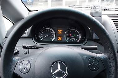 Вантажопасажирський фургон Mercedes-Benz Vito 2013 в 