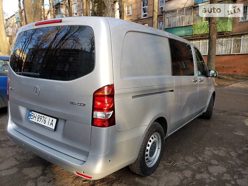 Вантажопасажирський фургон Mercedes-Benz Vito 2016 в Одесі