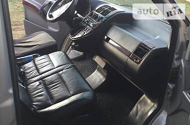 Вантажопасажирський фургон Mercedes-Benz Vito 2001 в 