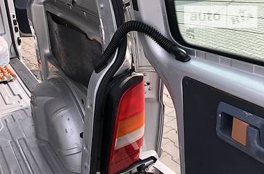 Вантажопасажирський фургон Mercedes-Benz Vito 2005 в 