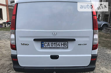 Вантажопасажирський фургон Mercedes-Benz Vito 2011 в 