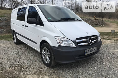 Вантажопасажирський фургон Mercedes-Benz Vito 2011 в 