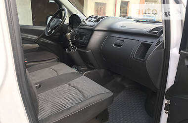 Вантажопасажирський фургон Mercedes-Benz Vito 2011 в 