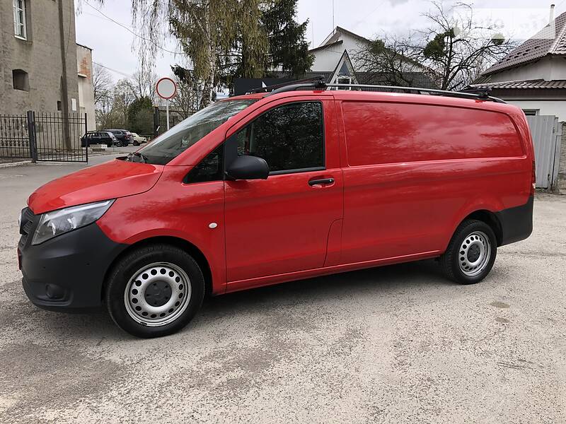 Вантажопасажирський фургон Mercedes-Benz Vito 2015 в Луцьку