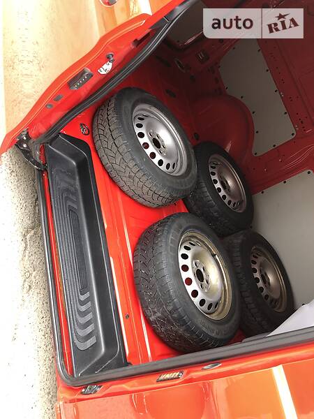 Вантажопасажирський фургон Mercedes-Benz Vito 2015 в Луцьку