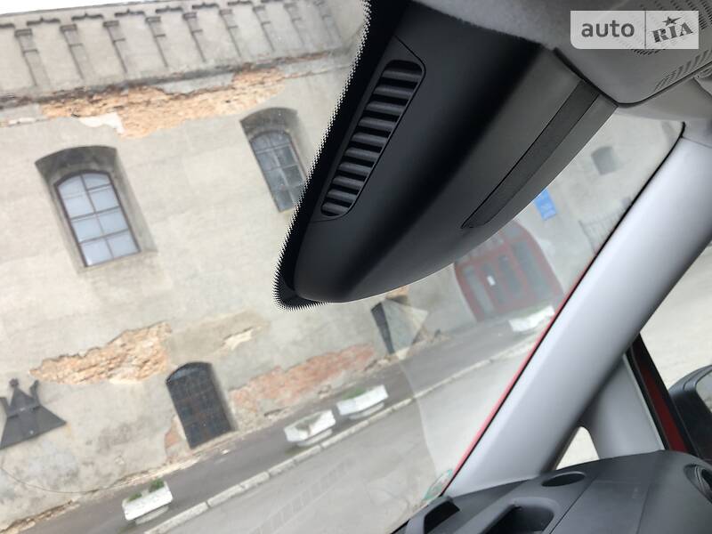 Вантажопасажирський фургон Mercedes-Benz Vito 2015 в Луцьку