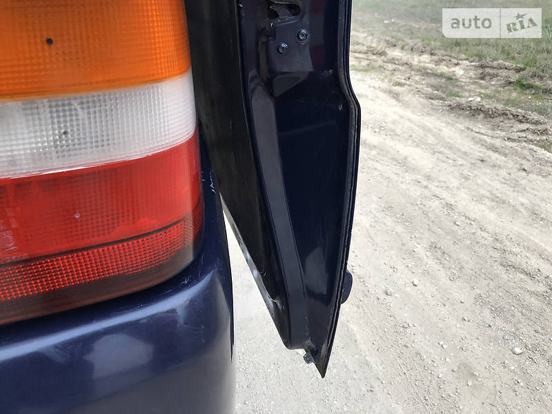 Вантажопасажирський фургон Mercedes-Benz Vito 2001 в Дунаївцях фото 16 Вантажопасажирський фургон Mercedes-Benz Vito 2001 в Дунаївцях
