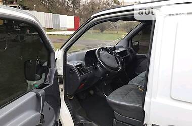 Вантажопасажирський фургон Mercedes-Benz Vito 2000 в 