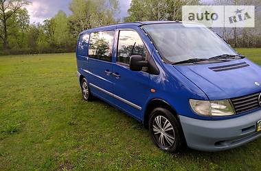 Вантажопасажирський фургон Mercedes-Benz Vito 2001 в 