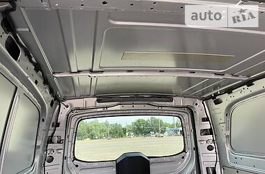 Вантажопасажирський фургон Mercedes-Benz Vito 2017 в 