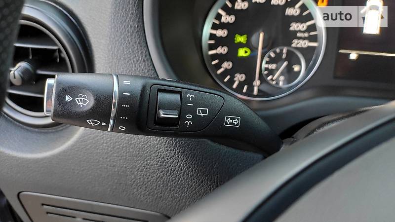 Вантажопасажирський фургон Mercedes-Benz Vito 2016 в Чернівцях