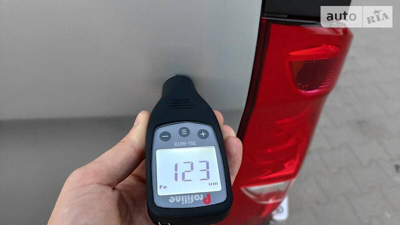 Вантажопасажирський фургон Mercedes-Benz Vito 2016 в Чернівцях