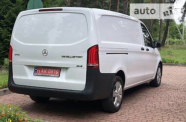 Вантажопасажирський фургон Mercedes-Benz Vito 2016 в 