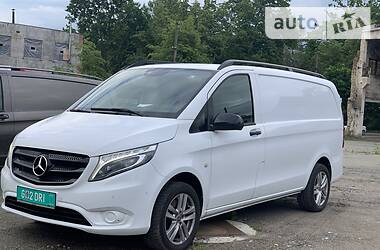 Вантажопасажирський фургон Mercedes-Benz Vito 2016 в 