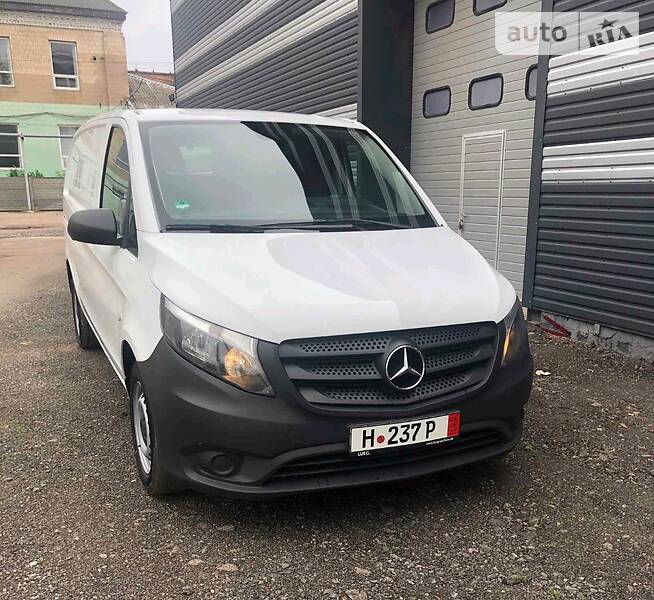 Грузопассажирский фургон Mercedes-Benz Vito 2017 в Казатине