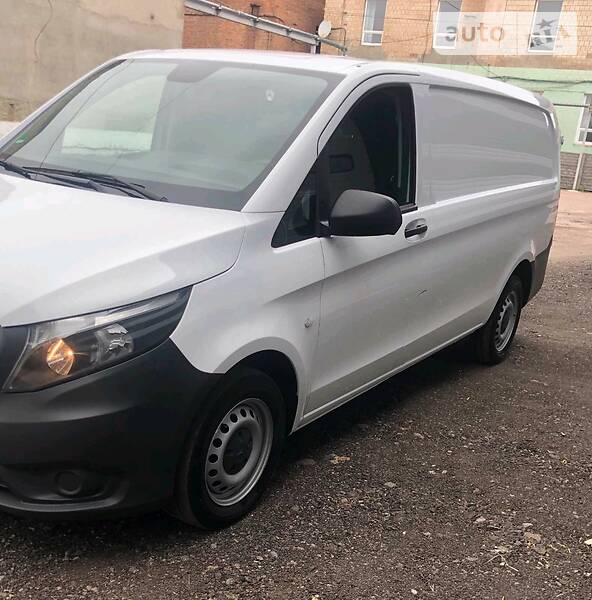 Грузопассажирский фургон Mercedes-Benz Vito 2017 в Казатине