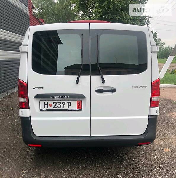 Грузопассажирский фургон Mercedes-Benz Vito 2017 в Казатине
