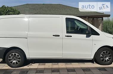Вантажопасажирський фургон Mercedes-Benz Vito 2016 в 
