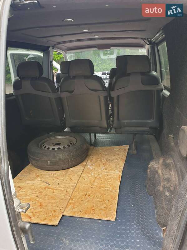 Минивэн Mercedes-Benz Vito 2000 в Черновцах