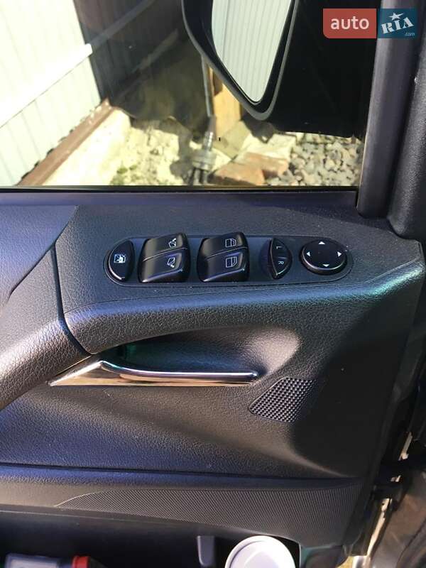 Минивэн Mercedes-Benz Vito 2014 в Львове