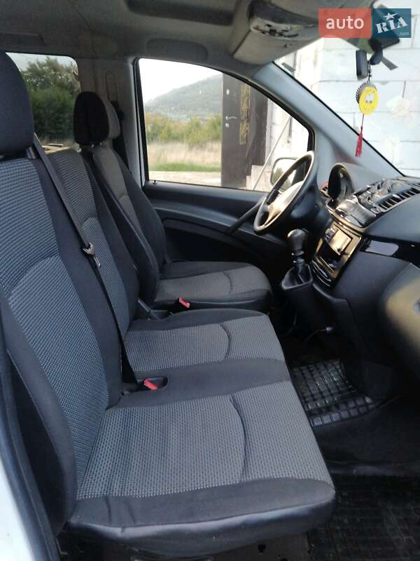 Минивэн Mercedes-Benz Vito 2010 в Сваляве