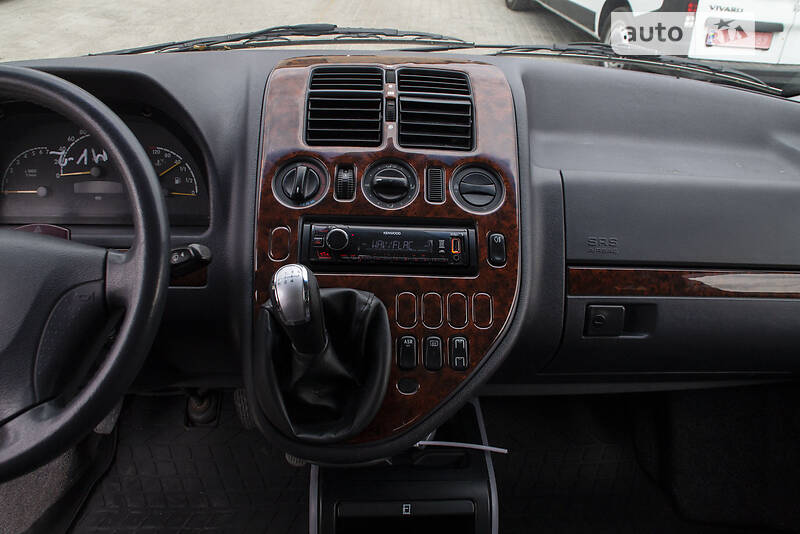 Мінівен Mercedes-Benz Vito 2001 в Нововолинську