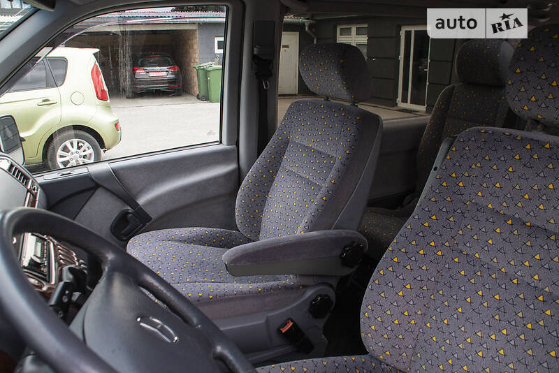 Мінівен Mercedes-Benz Vito 2001 в Нововолинську
