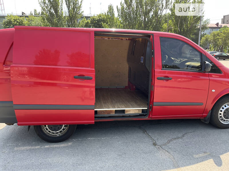 Грузовой фургон Mercedes-Benz Vito 2012 в Запорожье