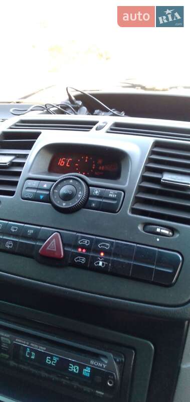 Минивэн Mercedes-Benz Vito 2004 в Семеновке
