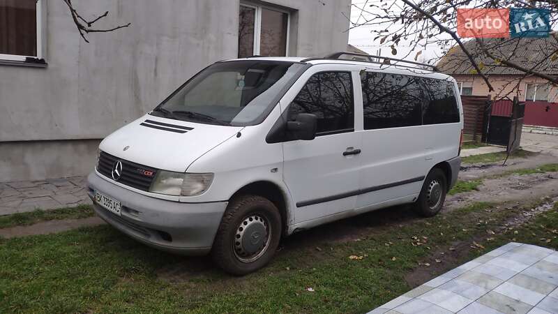 Минивэн Mercedes-Benz Vito 2002 в Сарнах