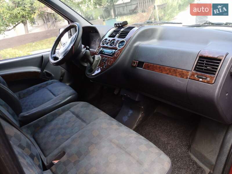 Мінівен Mercedes-Benz Vito 2003 в Ківерцях фото 6 Мінівен Mercedes-Benz Vito 2003 в Ківерцях