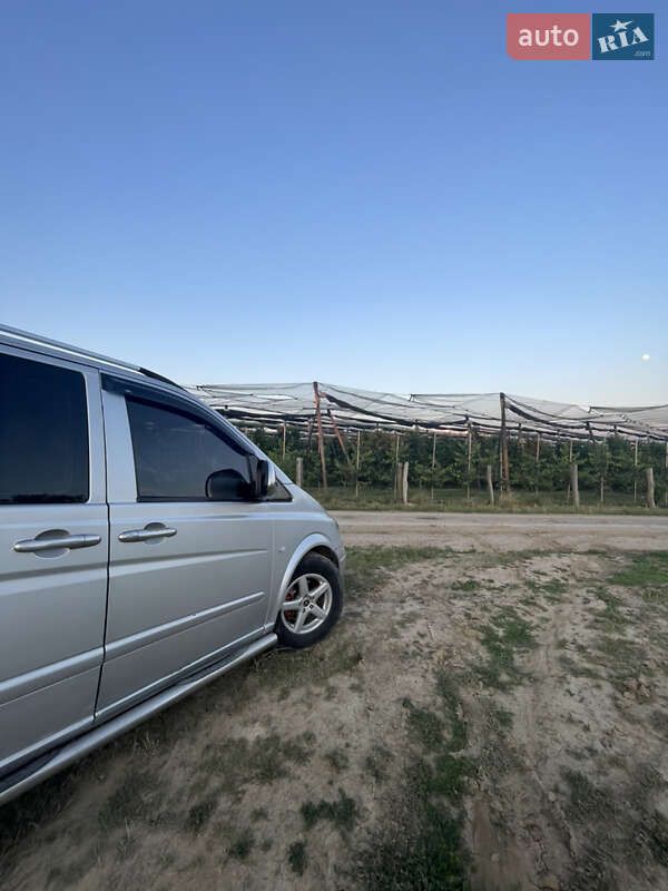 Минивэн Mercedes-Benz Vito 2004 в Магале
