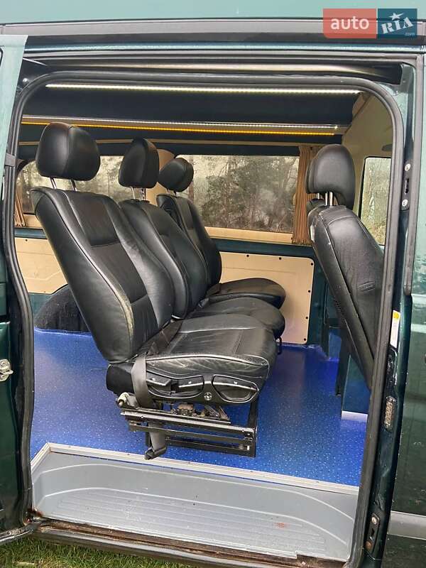 Минивэн Mercedes-Benz Vito 2005 в Кременце